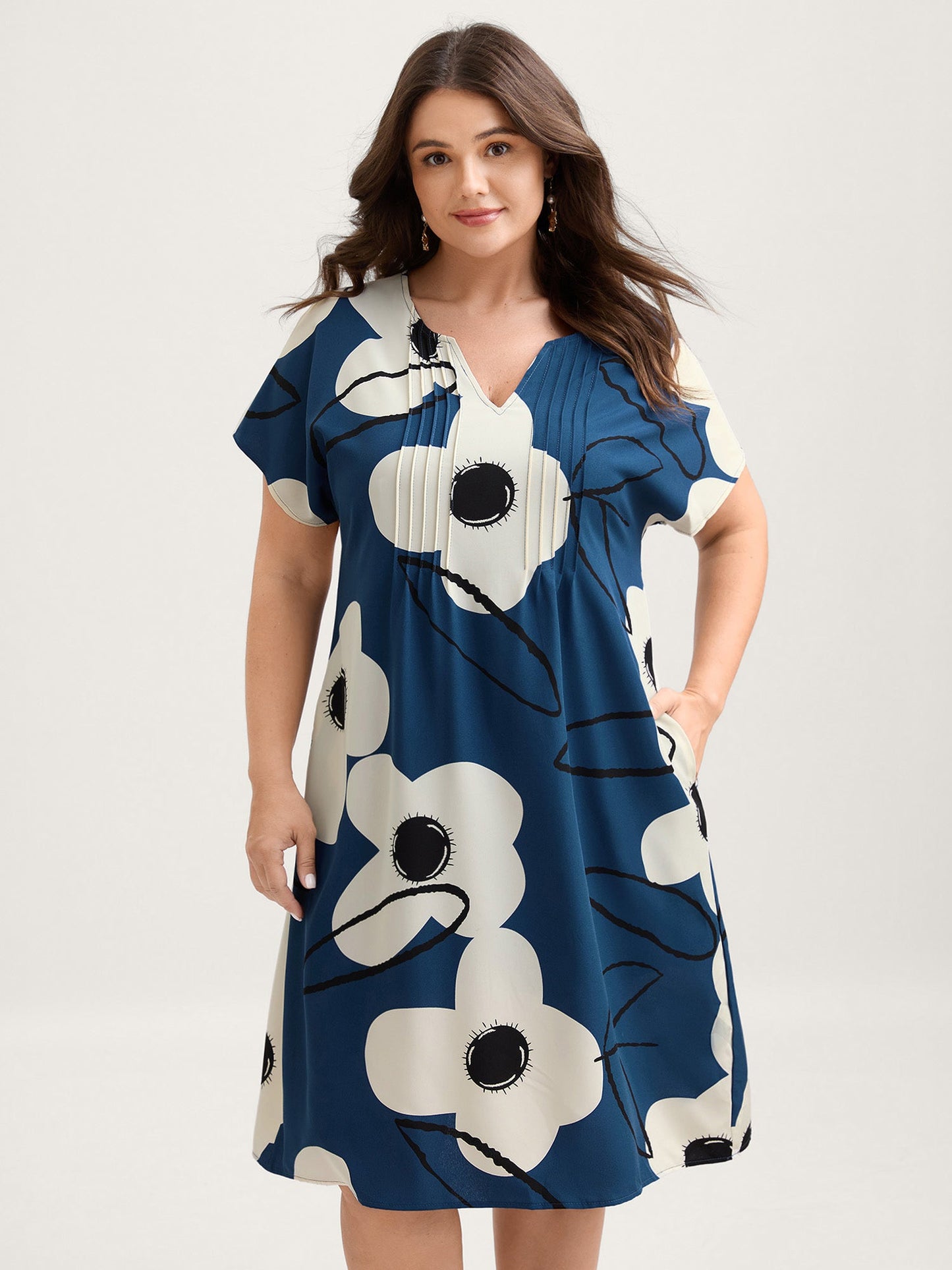Floral Pleated Front Pockets Midi Dress
