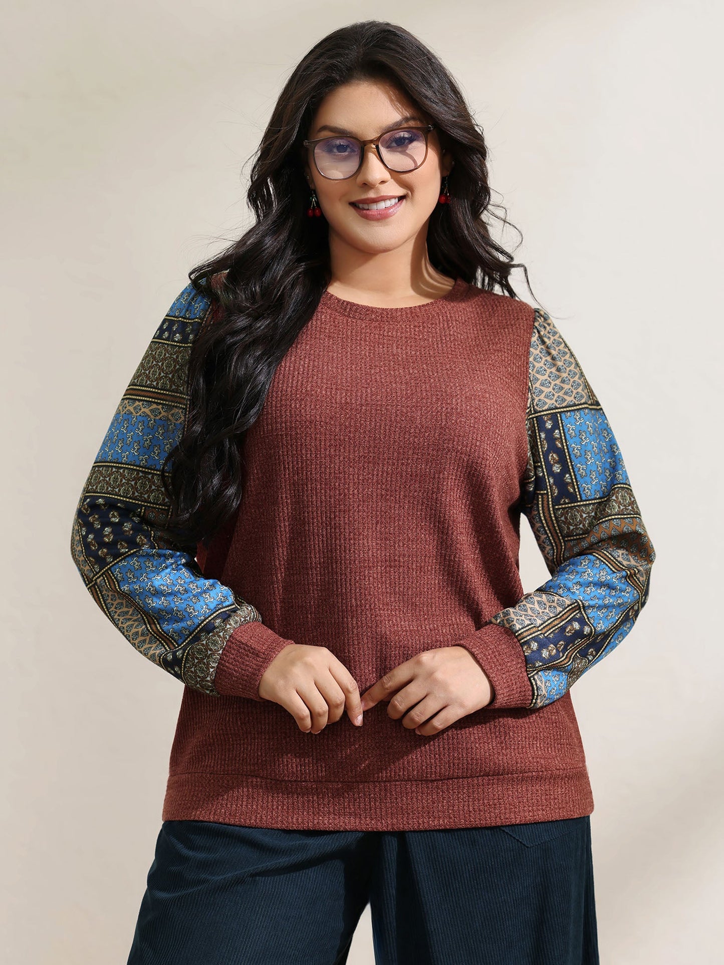 Cozy Collage Print Sleeve Contrast Sweatshirt