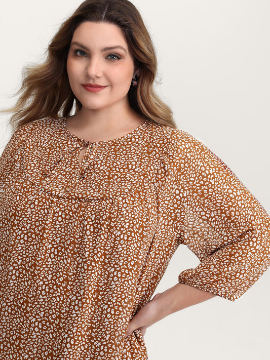 Floral Print Neck Cut-Out Shirred Blouse