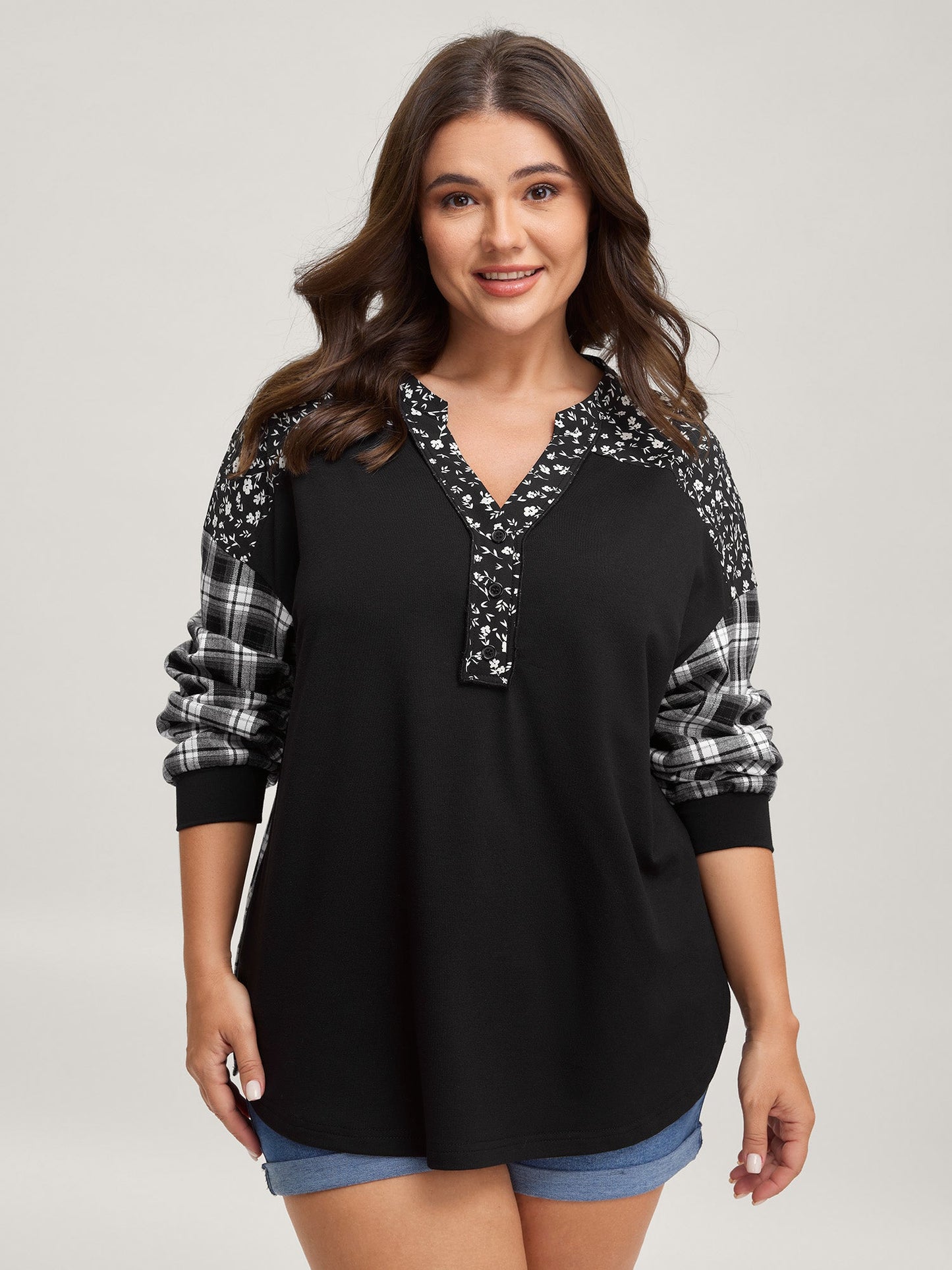Checkered Print Contrast Notched Collar Sweatshirt