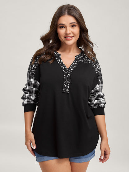 Checkered Print Contrast Notched Collar Sweatshirt