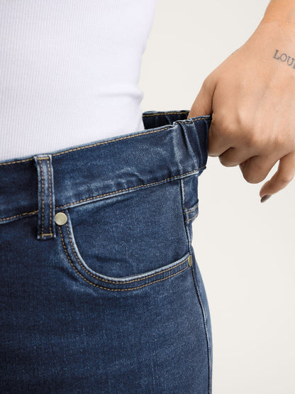 Stretch Frayed Hem Straight-Leg Jeans