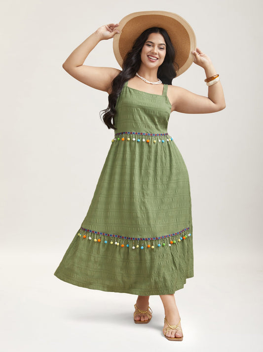 Multi-Color Tassels Textured Tiered Midi Dress