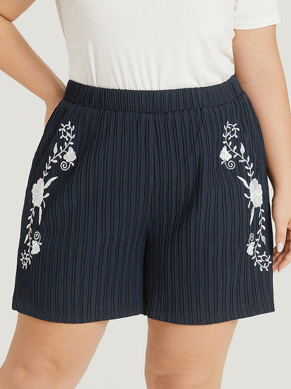 Floral Embroidered Textured Stretchy Waist Shorts